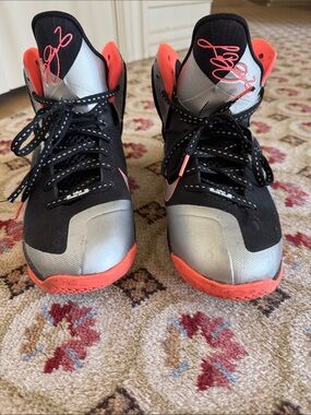 Nike LeBron 9 “Bright Mango” sneakers
